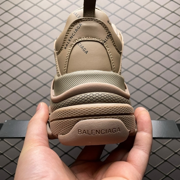 💗💗Balenciaga Sneakers men’s - Picture 2 of 9